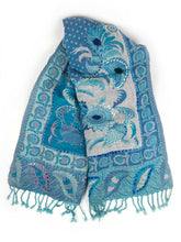 Lade das Bild in den Galerie-Viewer, Bestickter Wollschal mit floralen Ornamenten