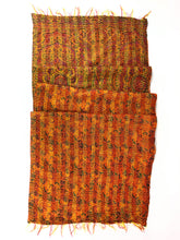 Lade das Bild in den Galerie-Viewer, Sarischal mit Kantha-Stickerei