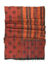 Lade das Bild in den Galerie-Viewer, Sarischal mit Kantha-Stickerei