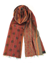 Lade das Bild in den Galerie-Viewer, Sarischal mit Kantha-Stickerei