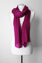 Lade das Bild in den Galerie-Viewer, Pashmina, 100% Kaschmirwolle, Violett purpur
