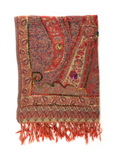 Lade das Bild in den Galerie-Viewer, Bestickter Wollschal mit orientalischen Ornamenten
