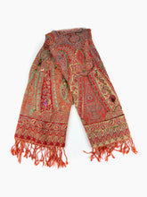 Lade das Bild in den Galerie-Viewer, Bestickter Wollschal mit orientalischen Ornamenten
