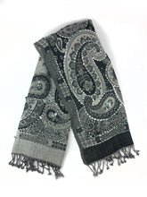 Lade das Bild in den Galerie-Viewer, Bestickter Wollschal mit Paisley-Stickerei
