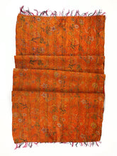 Lade das Bild in den Galerie-Viewer, Sarischal mit Kantha-Stickerei
