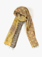 Lade das Bild in den Galerie-Viewer, Sarischal mit Kantha-Stickerei
