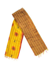 Lade das Bild in den Galerie-Viewer, Sarischal mit Kantha-Stickerei
