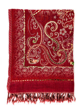Lade das Bild in den Galerie-Viewer, Bestickter Wollschal mit orientalischen Ornamenten
